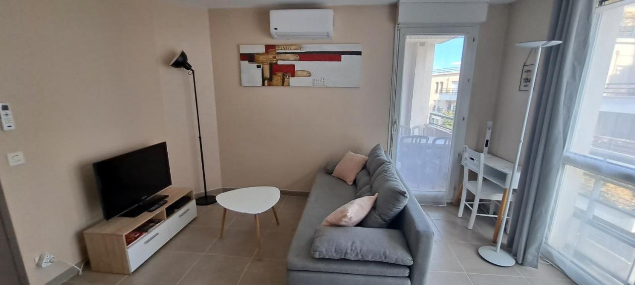 Appart T2 Standing Tout Confort Avec Balcon - Parking En Option Lyon Exterior photo