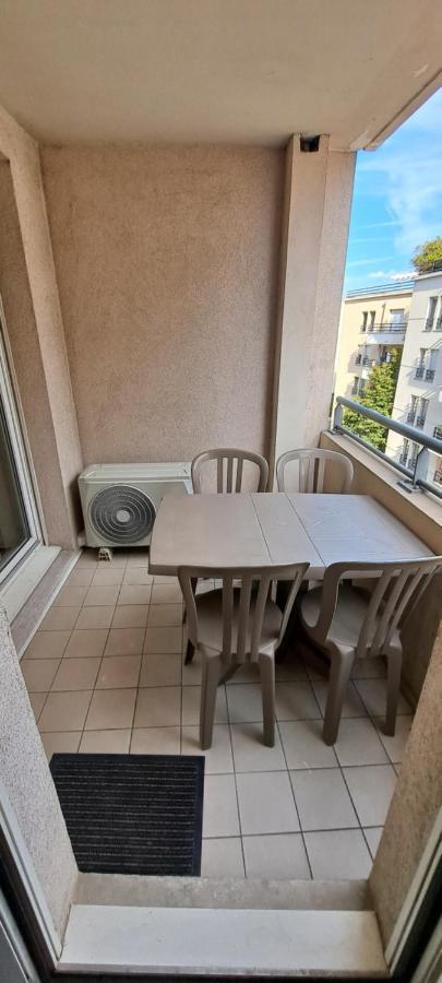 Appart T2 Standing Tout Confort Avec Balcon - Parking En Option Lyon Exterior photo